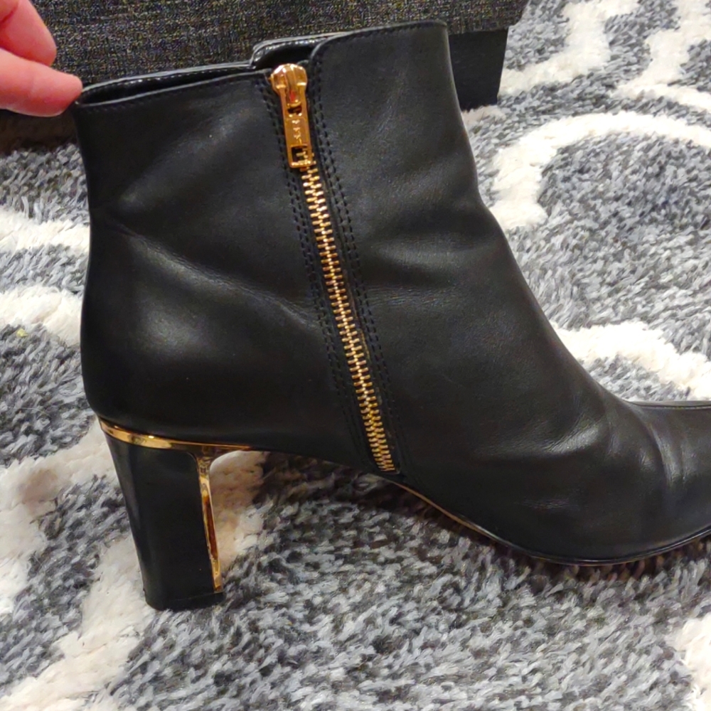 Anne Klein ankle boots